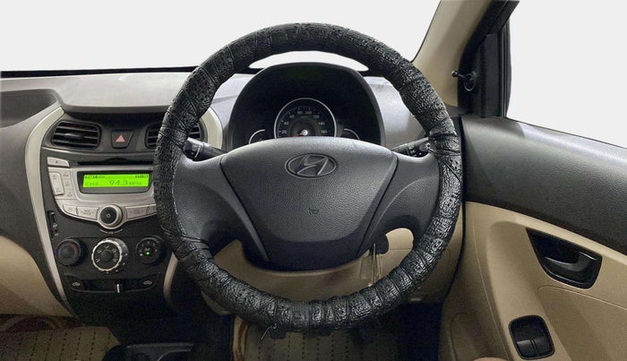 2013 Hyundai Eon MAGNA +, Petrol, Manual, 21,889 km, Steering Wheel Close Up