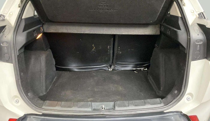 2018 Tata NEXON XZ PLUS PETROL, Petrol, Manual, 33,177 km, Boot Inside