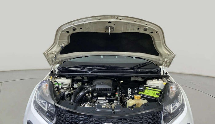 2018 Tata NEXON XZ PLUS PETROL, Petrol, Manual, 33,177 km, Open Bonet