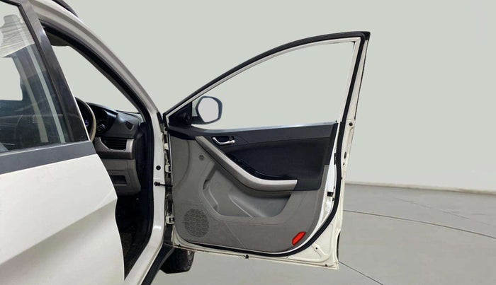 2018 Tata NEXON XZ PLUS PETROL, Petrol, Manual, 33,177 km, RHS Front Door
