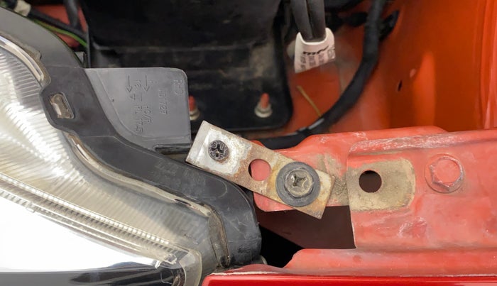 2016 Maruti Celerio ZXI AMT, Petrol, Automatic, 28,404 km, Left headlight - Clamp has minor damage