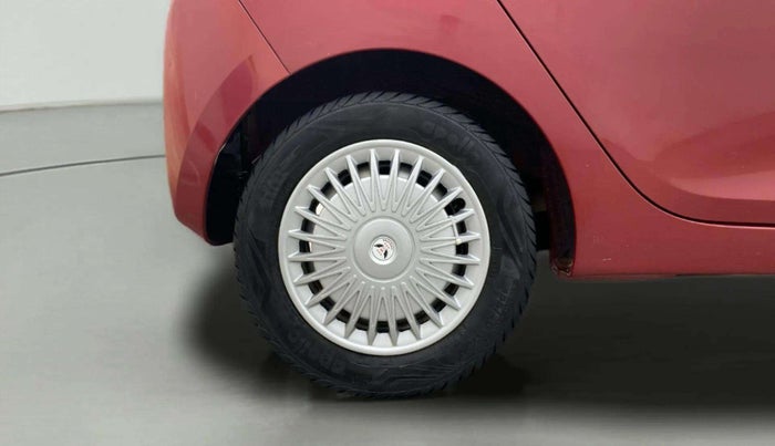 2017 Hyundai Eon ERA +, Petrol, Manual, 79,701 km, Right Rear Wheel