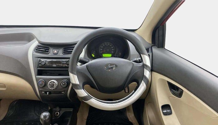 2017 Hyundai Eon ERA +, Petrol, Manual, 79,701 km, Steering Wheel Close Up