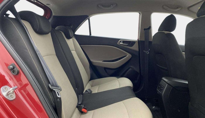 2015 Hyundai Elite i20 ASTA 1.2, Petrol, Manual, 68,068 km, Right Side Rear Door Cabin