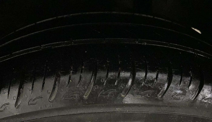 2019 Maruti Baleno DELTA PETROL 1.2, Petrol, Manual, 35,688 km, Left Rear Tyre Tread
