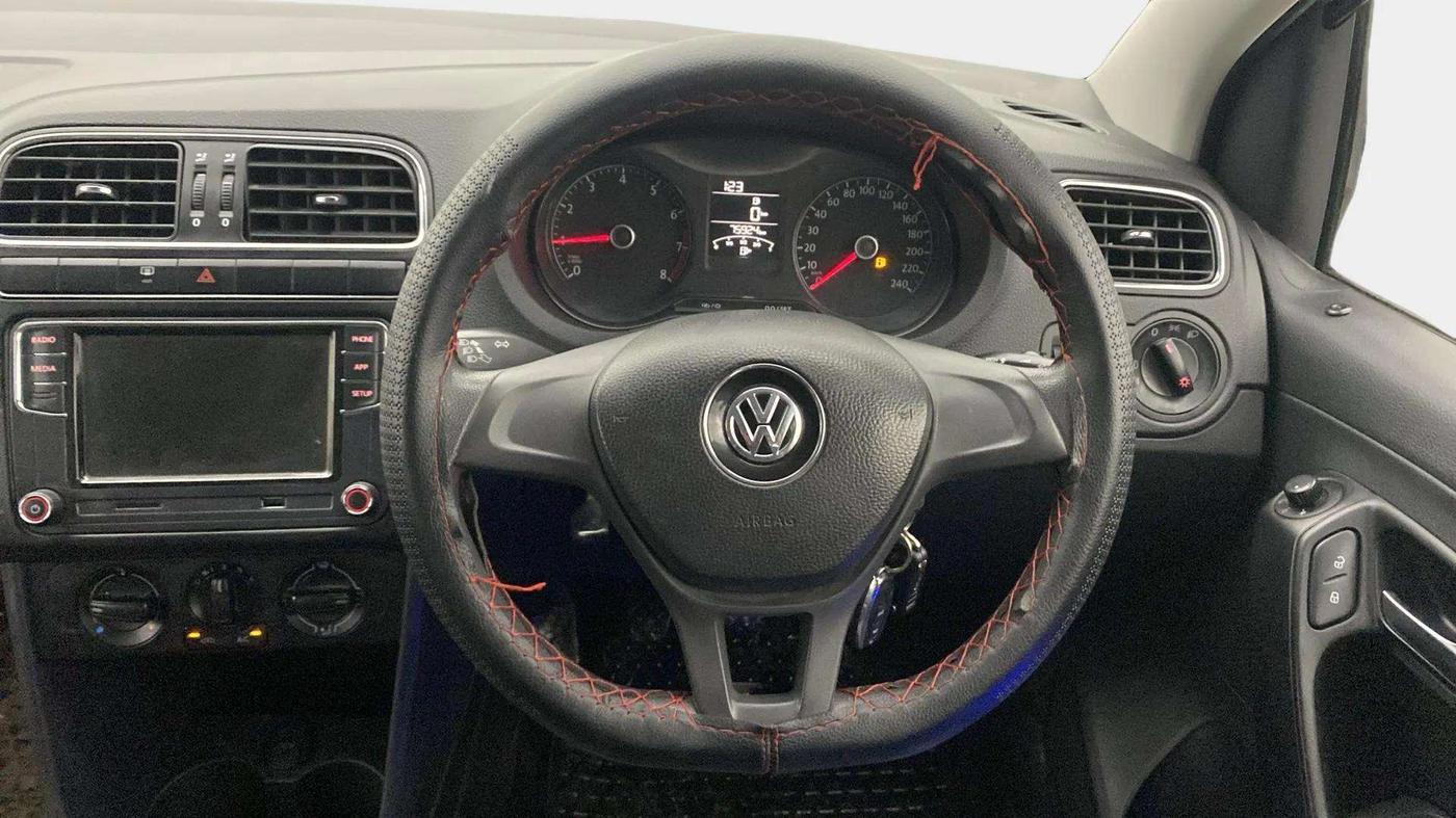2020 Volkswagen Polo COMFORTLINE PLUS 1.0L MPI, Petrol, Manual, 75,886 km, Steering Wheel Close Up