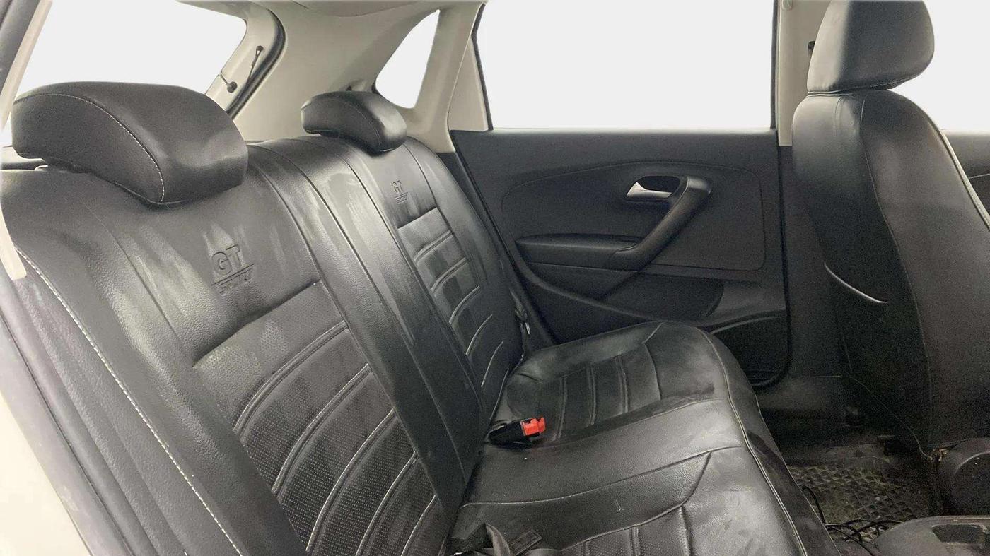 2020 Volkswagen Polo COMFORTLINE PLUS 1.0L MPI, Petrol, Manual, 75,886 km, Right Side Rear Door Cabin