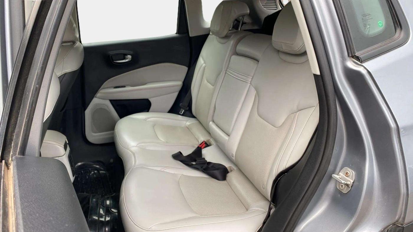 2018 Jeep Compass LIMITED 2.0 DIESEL, Diesel, Manual, 73,814 km, Right Side Rear Door Cabin