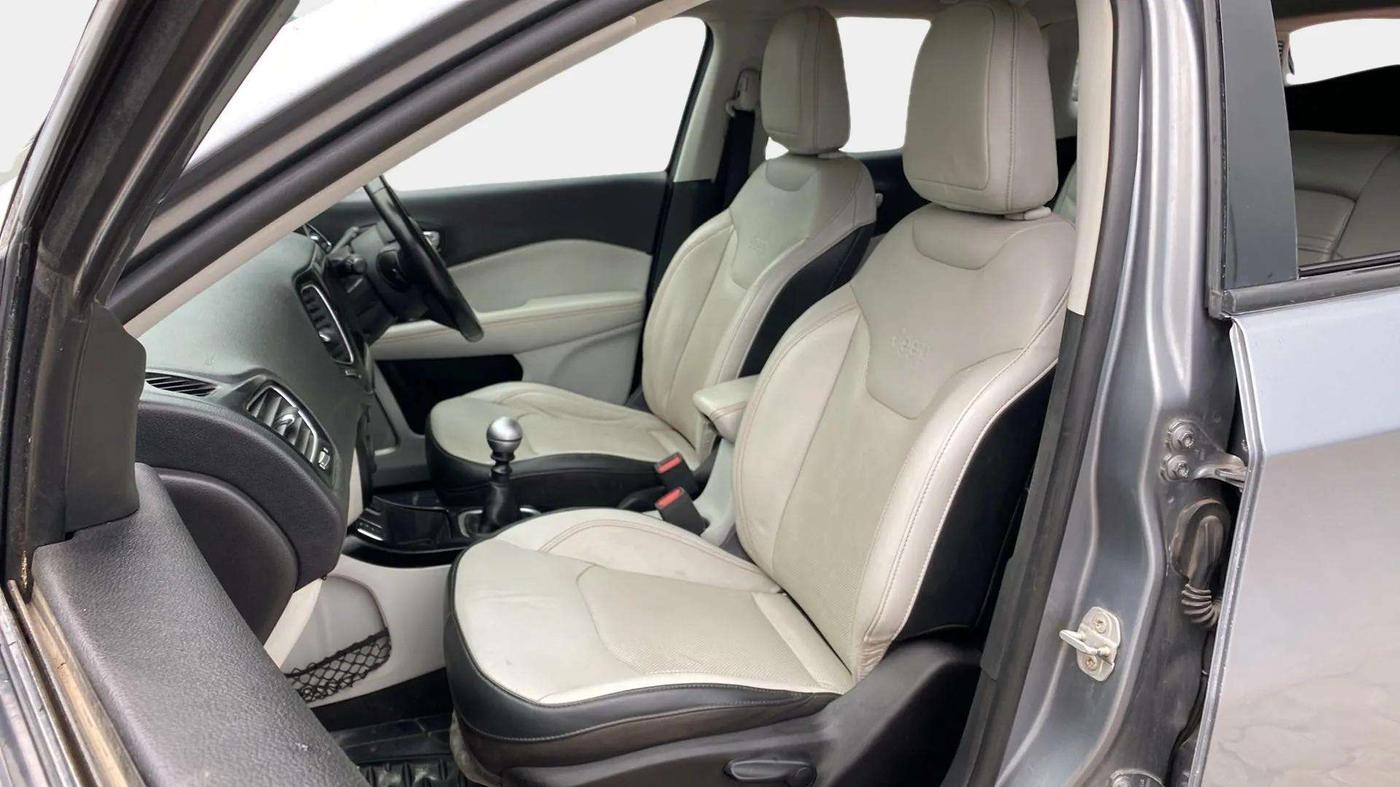 2018 Jeep Compass LIMITED 2.0 DIESEL, Diesel, Manual, 73,814 km, Right Side Front Door Cabin