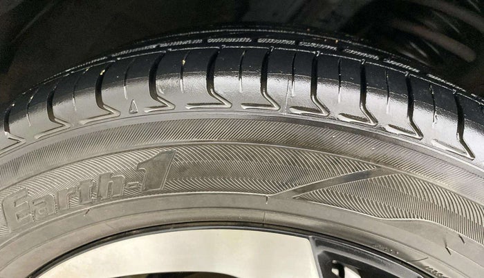 2020 Nissan MAGNITE XV TURBO, Petrol, Manual, 46,686 km, Right Front Tyre Tread