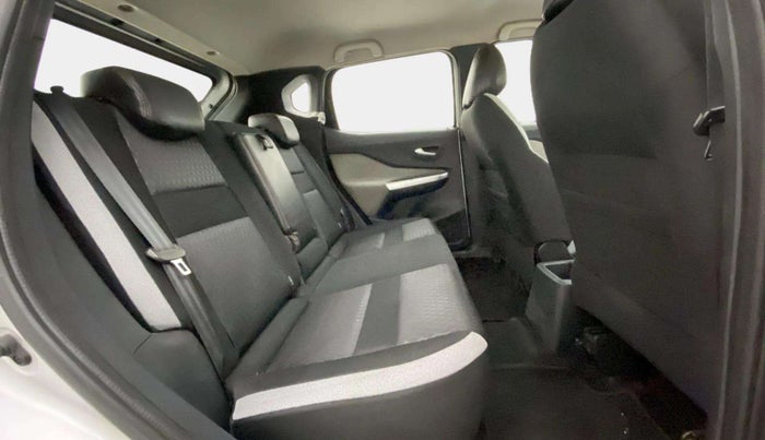 2020 Nissan MAGNITE XV TURBO, Petrol, Manual, 46,686 km, Right Side Rear Door Cabin