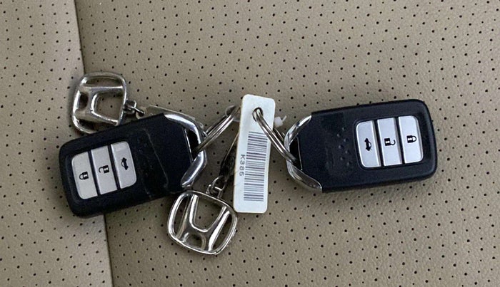 2019 Honda City 1.5L I-VTEC ZX, Petrol, Manual, 53,852 km, Key Close Up