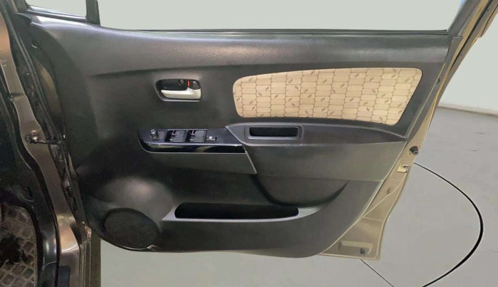 2017 Maruti Wagon R 1.0 VXI AMT, Petrol, Automatic, 19,355 km, Driver Side Door Panels Control