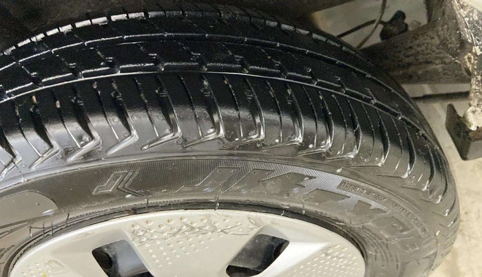 2024 Maruti Alto K10 VXI, Petrol, Manual, 17,230 km, Left Front Tyre Tread