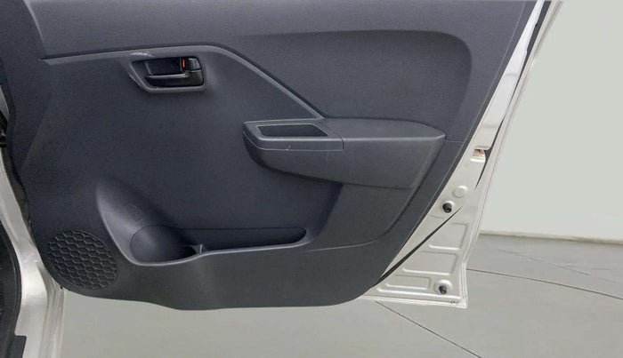 2024 Maruti Alto K10 VXI, Petrol, Manual, 17,230 km, Driver Side Door Panels Control