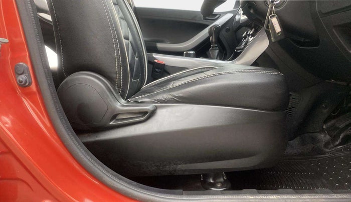 2021 Tata NEXON XM SUNROOF PETROL, Petrol, Manual, 79,002 km, Driver Side Adjustment Panel