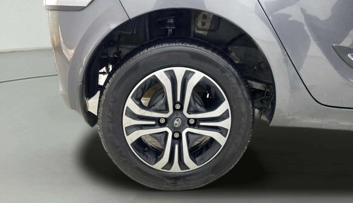2024 Tata Tiago XTA CNG , CNG, Automatic, 8,656 km, Right Rear Wheel