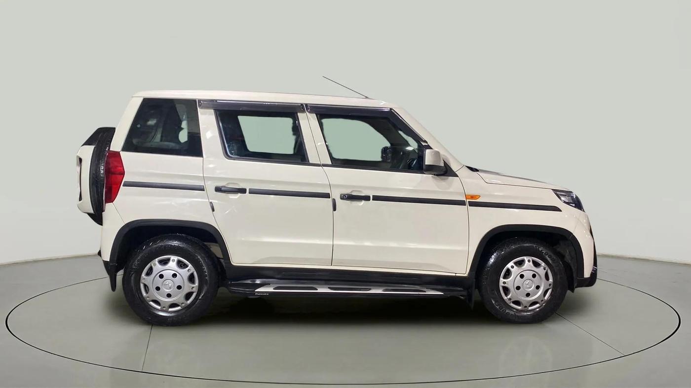2023 Mahindra BOLERO NEO N 8, Diesel, Manual, 24,181 km, Right Side View