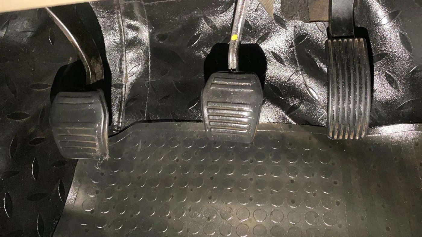 2023 Mahindra BOLERO NEO N 8, Diesel, Manual, 24,181 km, Pedals