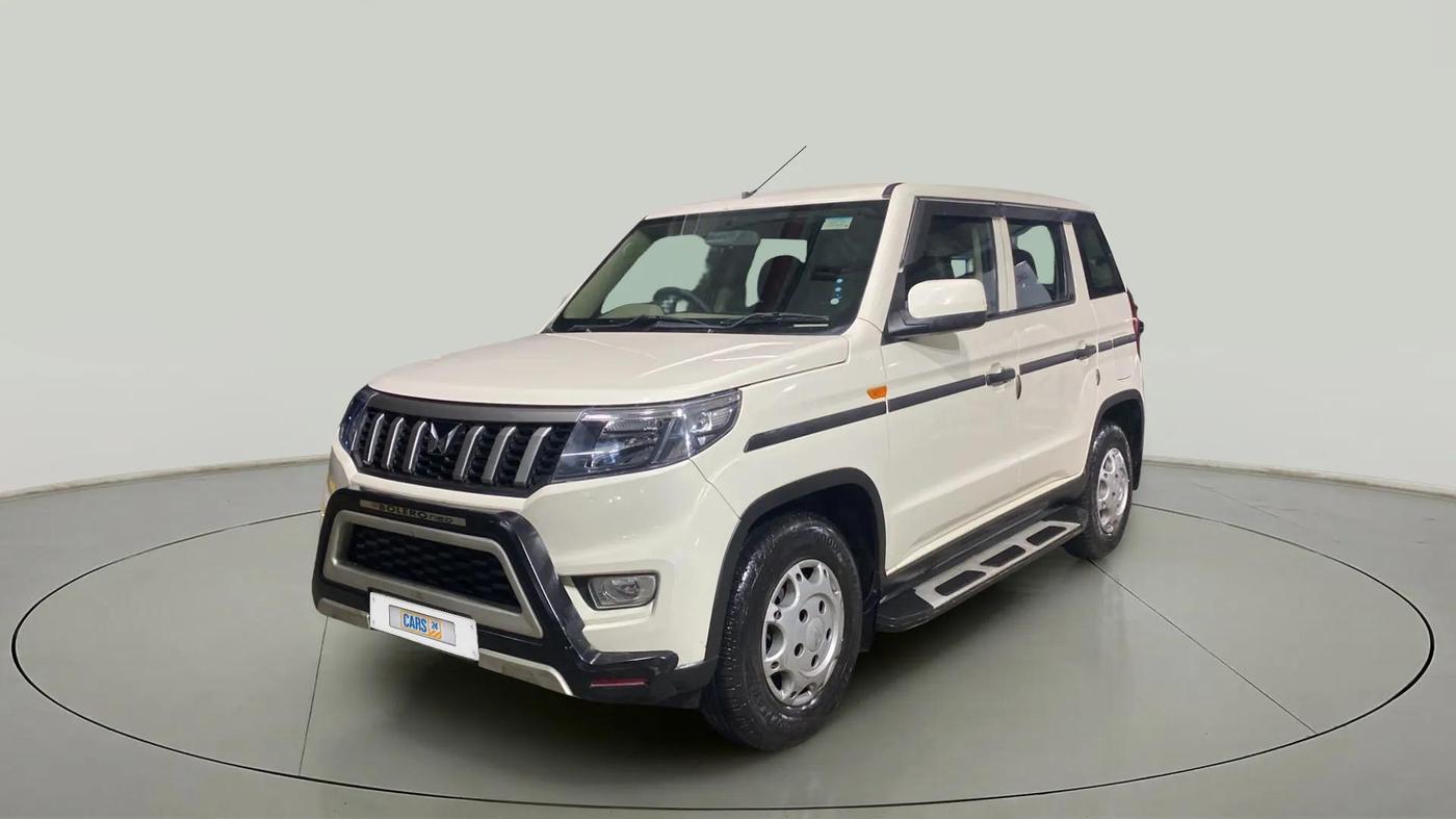 2023 Mahindra BOLERO NEO N 8, Diesel, Manual, 24,181 km, Left Front Diagonal