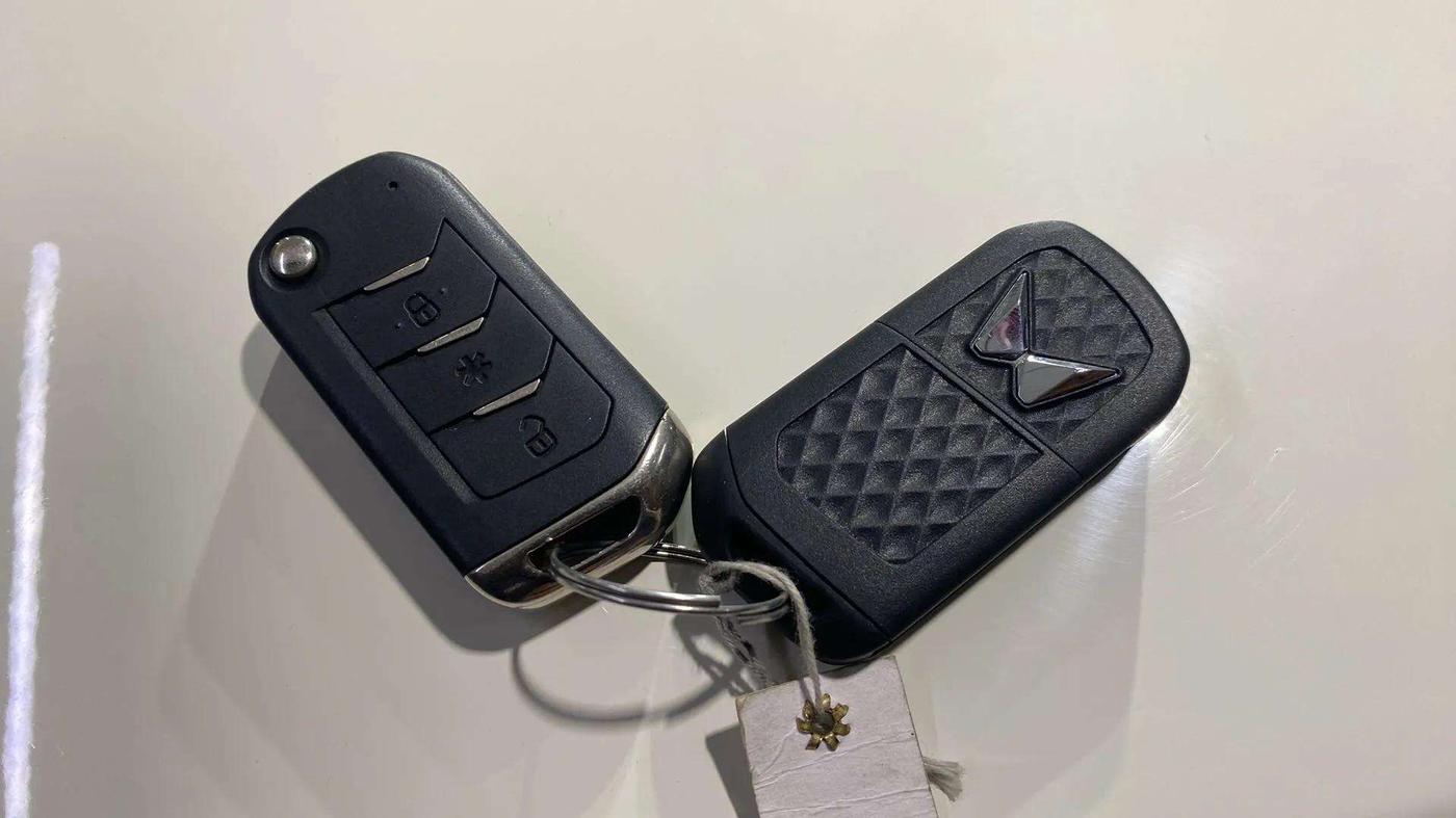 2023 Mahindra BOLERO NEO N 8, Diesel, Manual, 24,181 km, Key Close Up