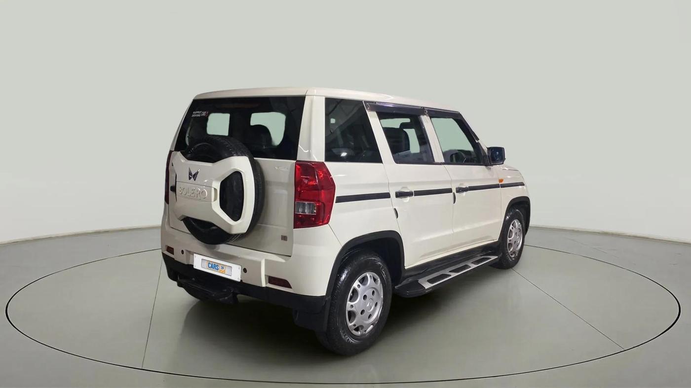 2023 Mahindra BOLERO NEO N 8, Diesel, Manual, 24,181 km, Right Back Diagonal