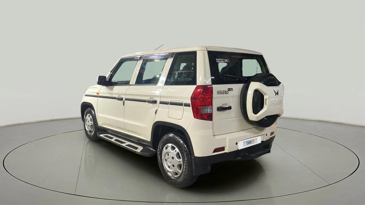 2023 Mahindra BOLERO NEO N 8, Diesel, Manual, 24,181 km, Left Back Diagonal