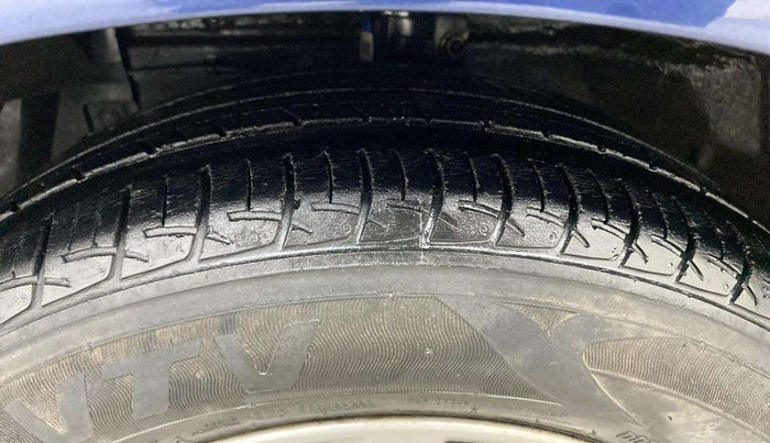 2021 Maruti Ciaz ZETA 1.5 SHVS MT PETROL, Petrol, Manual, 97,711 km, Left Front Tyre Tread
