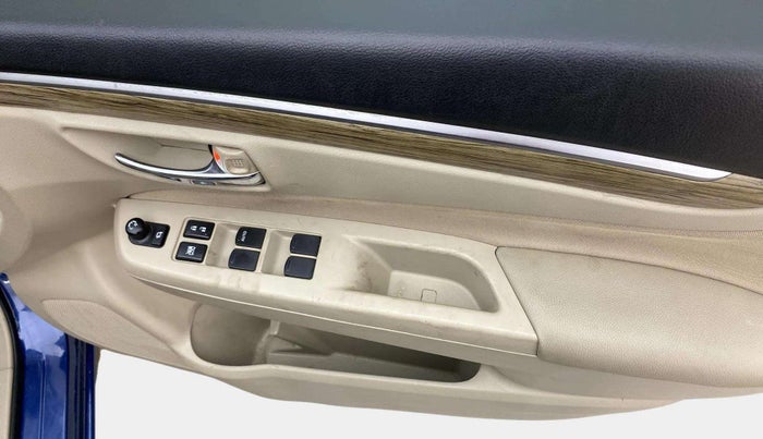 2021 Maruti Ciaz ZETA 1.5 SHVS MT PETROL, Petrol, Manual, 97,711 km, Driver Side Door Panels Control