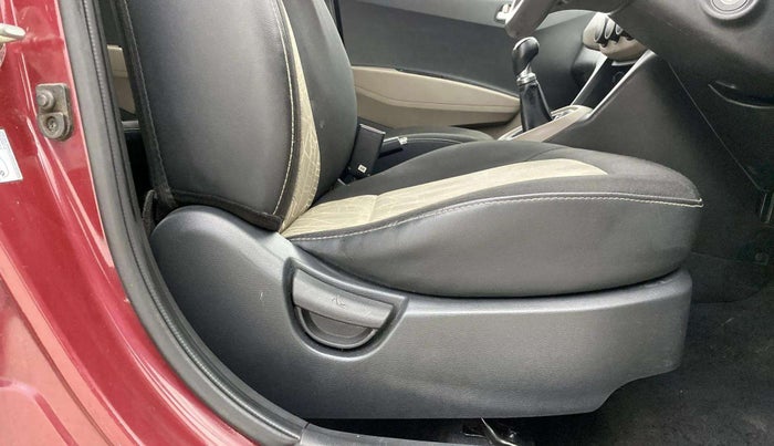 2015 Hyundai Grand i10 SPORTZ 1.2 KAPPA VTVT, Petrol, Manual, 67,136 km, Driver Side Adjustment Panel
