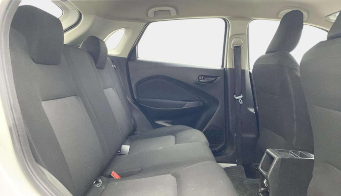 2022 Maruti Baleno DELTA PETROL 1.2, Petrol, Manual, 21,055 km, Right Side Rear Door Cabin