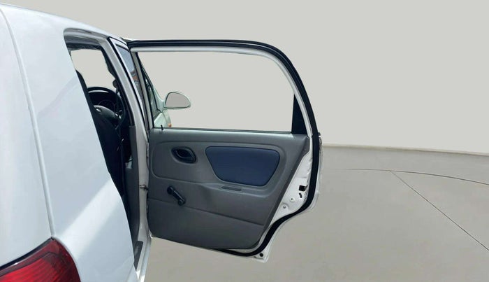 2014 Maruti Alto K10 VXI, Petrol, Manual, 49,125 km, RHS Rear Door
