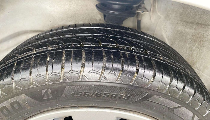2014 Maruti Alto K10 VXI, Petrol, Manual, 49,125 km, Left Front Tyre Tread