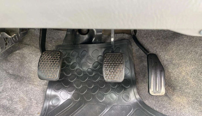 2014 Maruti Alto K10 VXI, Petrol, Manual, 49,125 km, Pedals