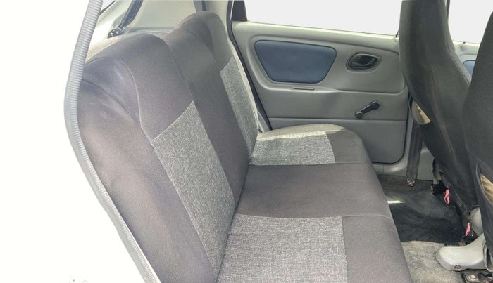 2014 Maruti Alto K10 VXI, Petrol, Manual, 49,125 km, Right Side Rear Door Cabin