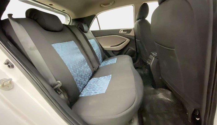 2020 Hyundai Elite i20 ASTA 1.2 (O), Petrol, Manual, 69,539 km, Right Side Rear Door Cabin
