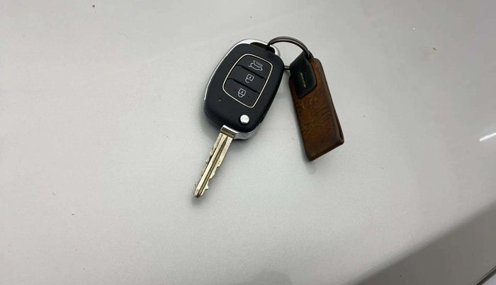 2017 Hyundai Elite i20 SPORTZ 1.2, Petrol, Manual, 40,836 km, Key Close Up