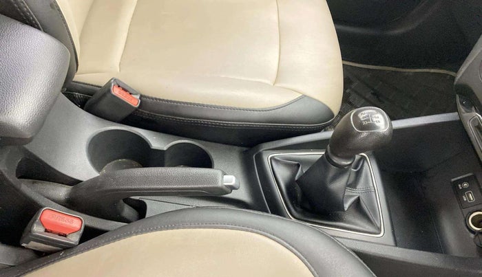 2017 Hyundai Elite i20 SPORTZ 1.2, Petrol, Manual, 40,836 km, Gear Lever