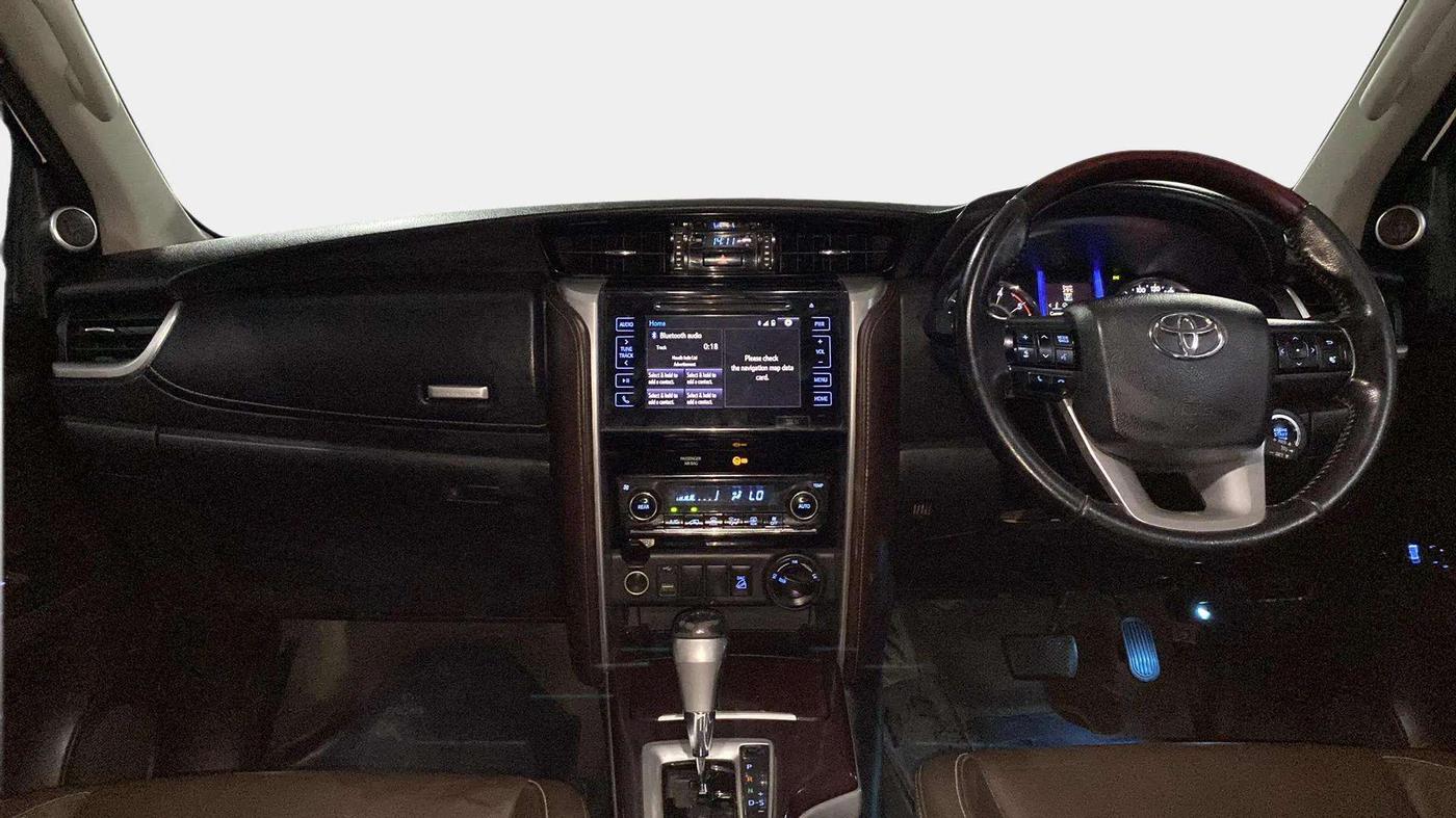 2018 Toyota Fortuner 2.8 4X4 AT, Diesel, Automatic, 1,30,222 km, Dashboard