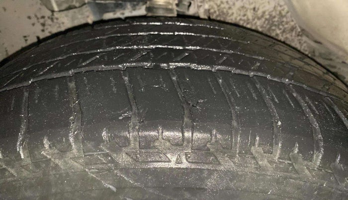 2018 Toyota Fortuner 2.8 4X4 AT, Diesel, Automatic, 1,29,798 km, Left Front Tyre Tread