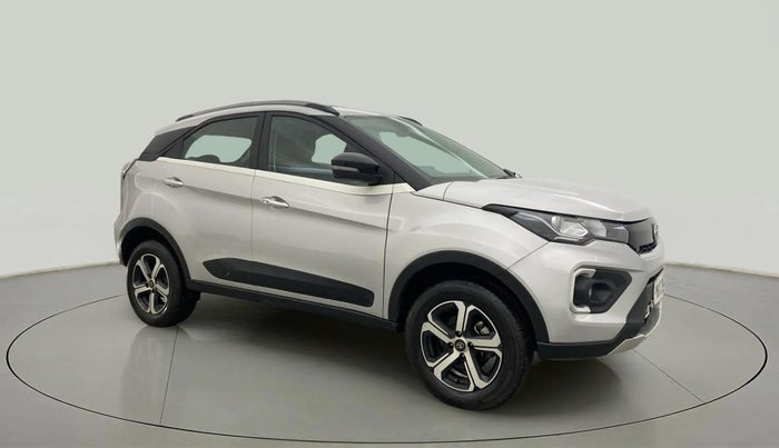 2021 Tata NEXON XZA PLUS SUNROOF PETROL, Petrol, Automatic, 17,621 km, Right Front Diagonal
