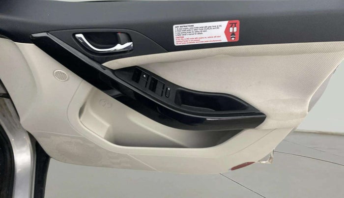 2021 Tata NEXON XZA PLUS SUNROOF PETROL, Petrol, Automatic, 17,621 km, Driver Side Door Panels Control