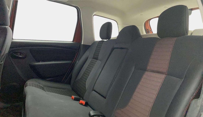 2017 Renault Duster RXS CVT, Petrol, Automatic, 87,109 km, Right Side Rear Door Cabin