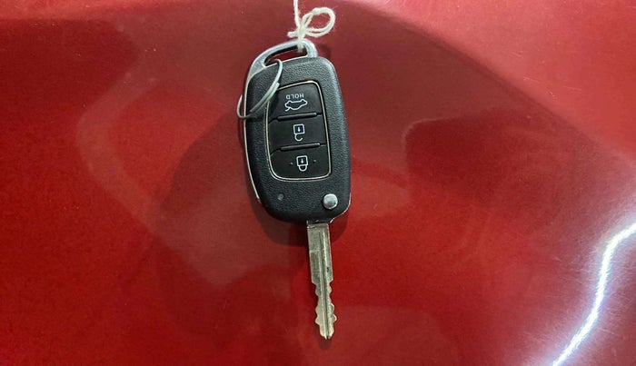 2020 Hyundai GRAND I10 NIOS SPORTZ AMT 1.2 KAPPA VTVT, Petrol, Automatic, 39,541 km, Key Close Up