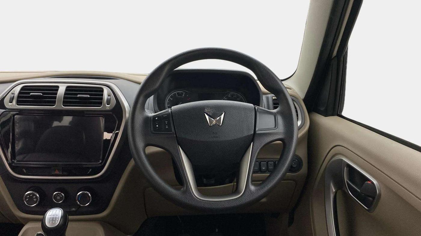 2024 Mahindra Bolero Neo Plus P10, Diesel, Manual, 27,333 km, Steering Wheel Close Up
