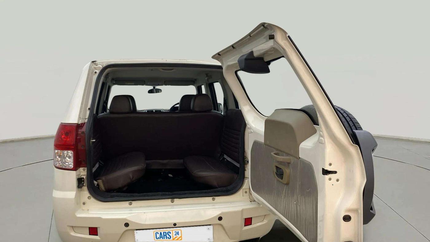 2024 Mahindra Bolero Neo Plus P10, Diesel, Manual, 27,333 km, Boot Door Open
