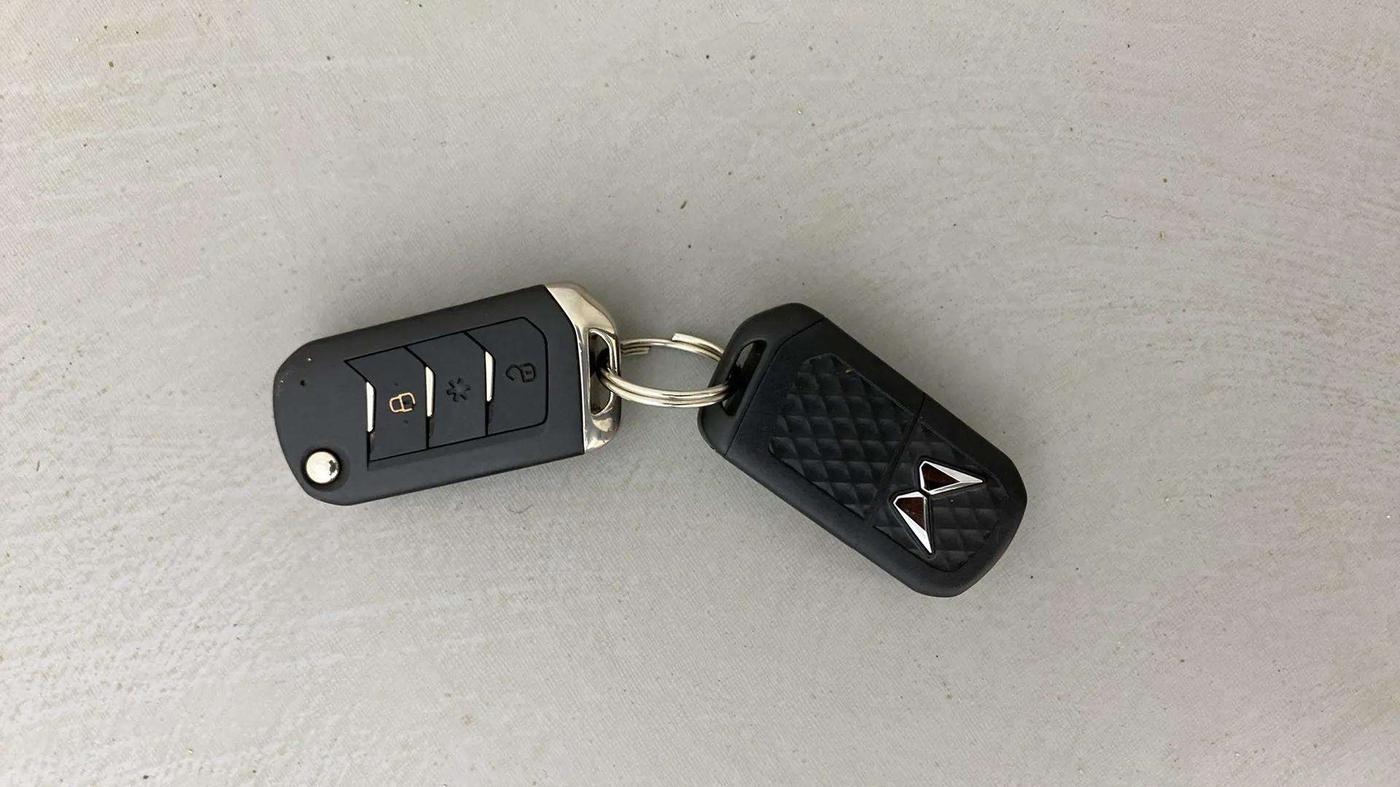 2024 Mahindra Bolero Neo Plus P10, Diesel, Manual, 27,333 km, Key Close Up