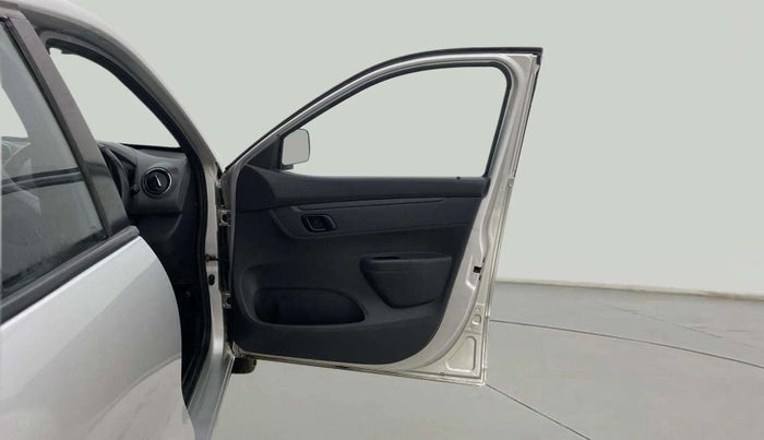 2016 Renault Kwid RXT 0.8, Petrol, Manual, 57,301 km, RHS Front Door