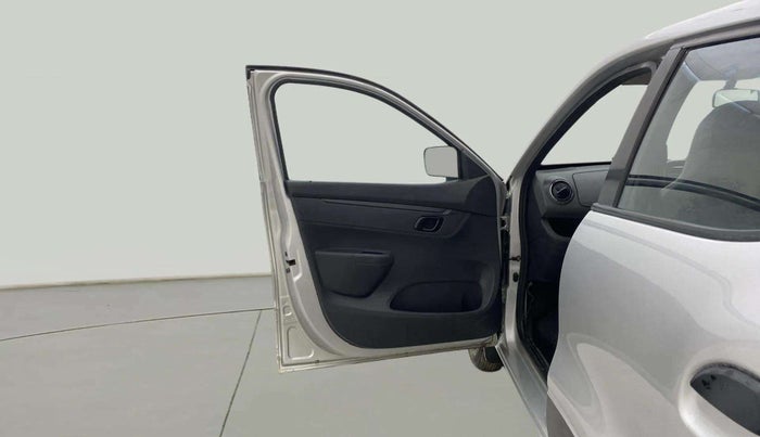 2016 Renault Kwid RXT 0.8, Petrol, Manual, 57,301 km, LHS Front Door