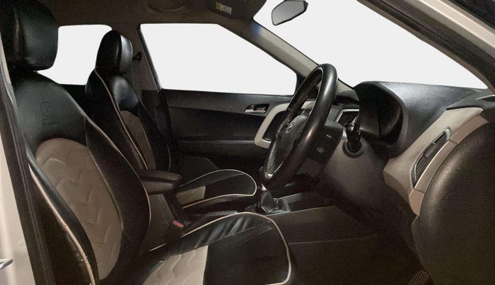 2015 Hyundai Creta SX PLUS 1.6 PETROL, Petrol, Manual, 65,918 km, Right Side Front Door Cabin